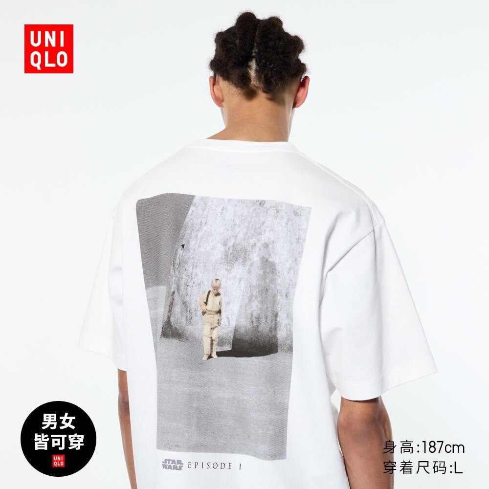 Uniqlo เสื้อยืดแขนสั้น พิมพ์ลาย Star Wars แฟชั่นคู่รัก สําหรับผู้ชายและผู้หญิง