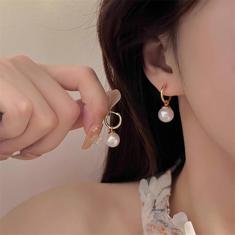 2023 ต่างหูมุกหญิงหรูหรา Niche ต่างหูระดับไฮเอนด์ประณีต