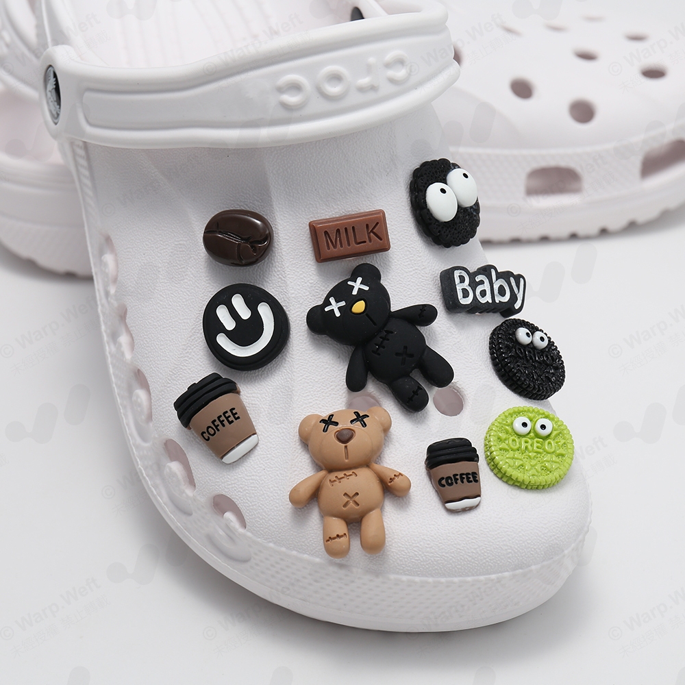 ชุดจิบบิทซ์ รูปหมีกาแฟ 3D อุปกรณ์เสริม สําหรับตกแต่งรองเท้าแตะ Jibbitz Crocs คุกกี้ ช็อกโกแลต DIY
