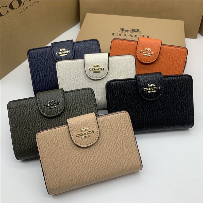 แท้ % COACH C6390 กระเป๋าสตางค์สุภาพสตรีกระเป๋าสตางค์สั้นกระเป๋าสตางค์หนังแท้กระเป๋าสตางค์ศูนย์
