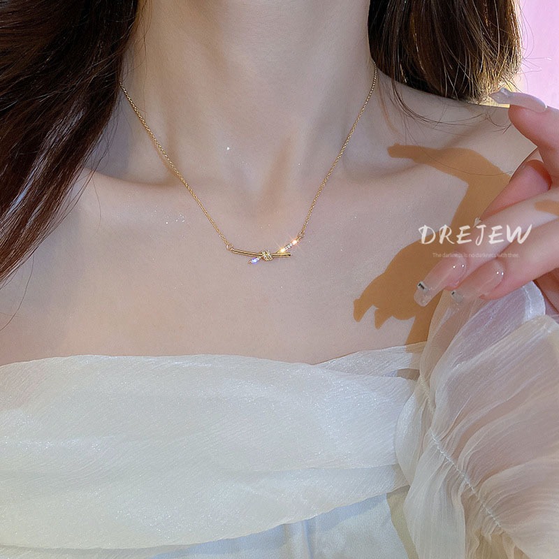 Drew สร้อยคอผูกปมเพทายทอง 18K เกาหลี ins หรูหราแฟชั่น clavicle chain เรียบง่ายสร้อยคออเนกประสงค์สําหรับผู้หญิง