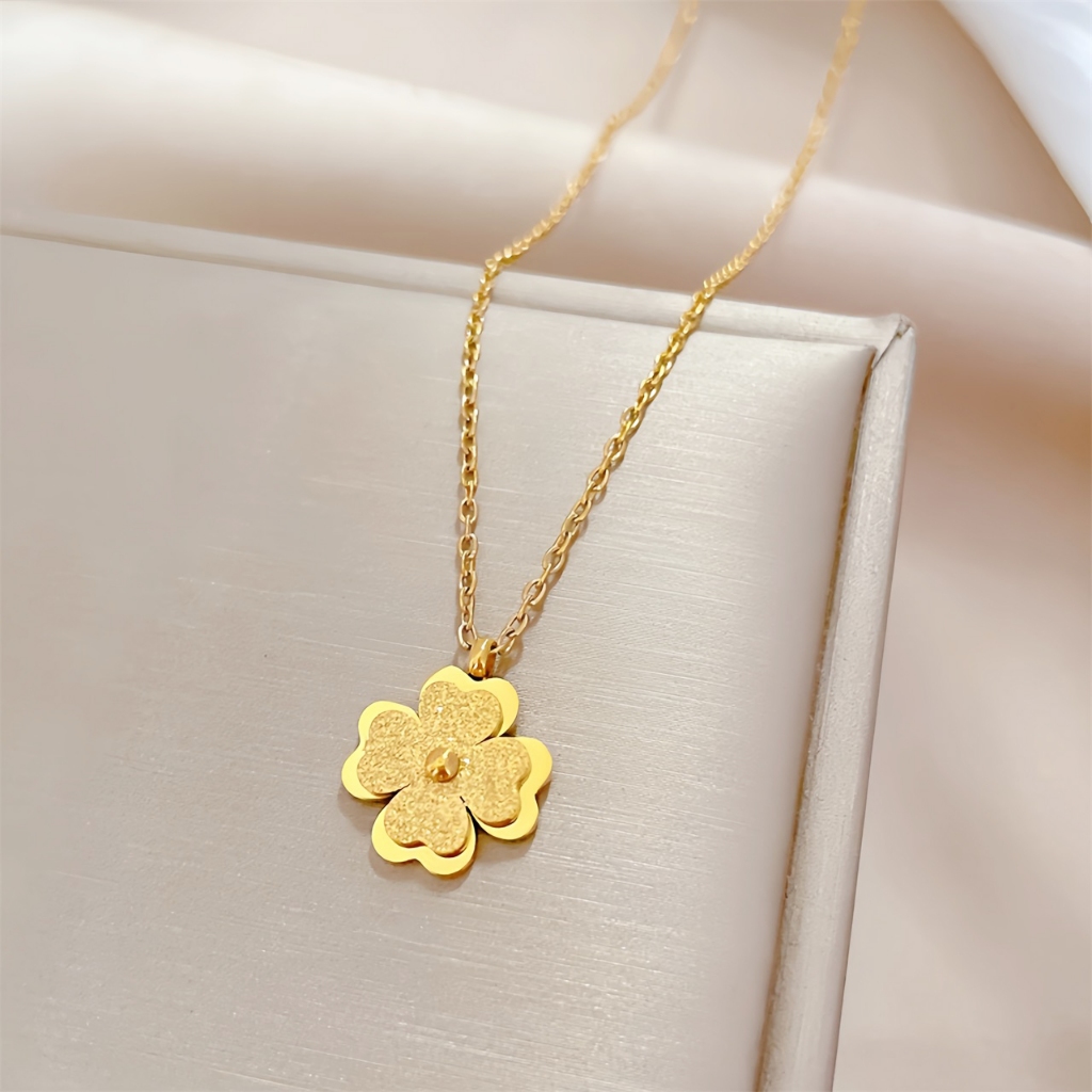 ใบโคลเวอร์สี่แฉก เหล็กไทเทเนียม ชุบทอง 24k คุณภาพสูง
