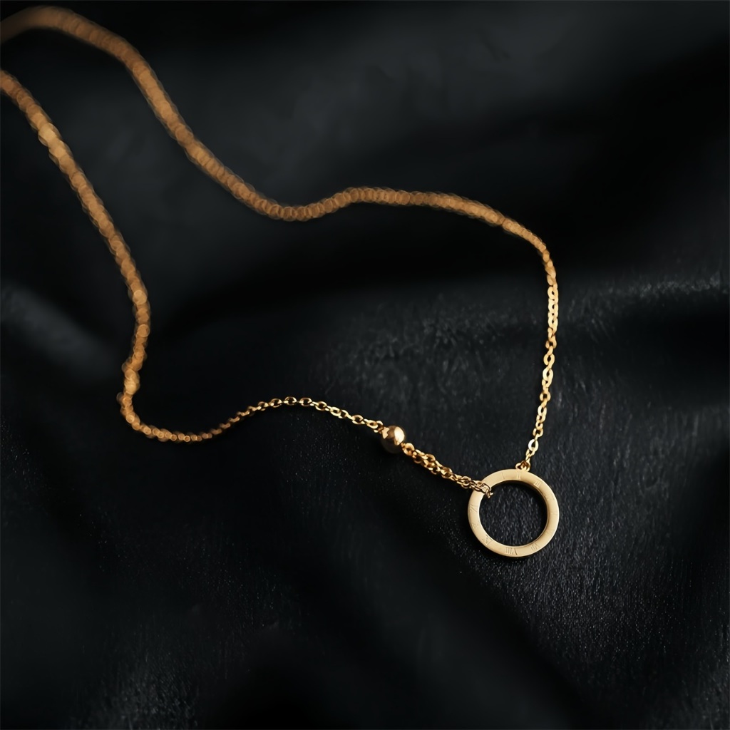 เครื่องประดับ สร้อยคอไทเทเนียม ชุบทอง 18k จี้ตัวเลขโรมัน แบบเรียบง่าย แฟชั่นสไตล์เกาหลี