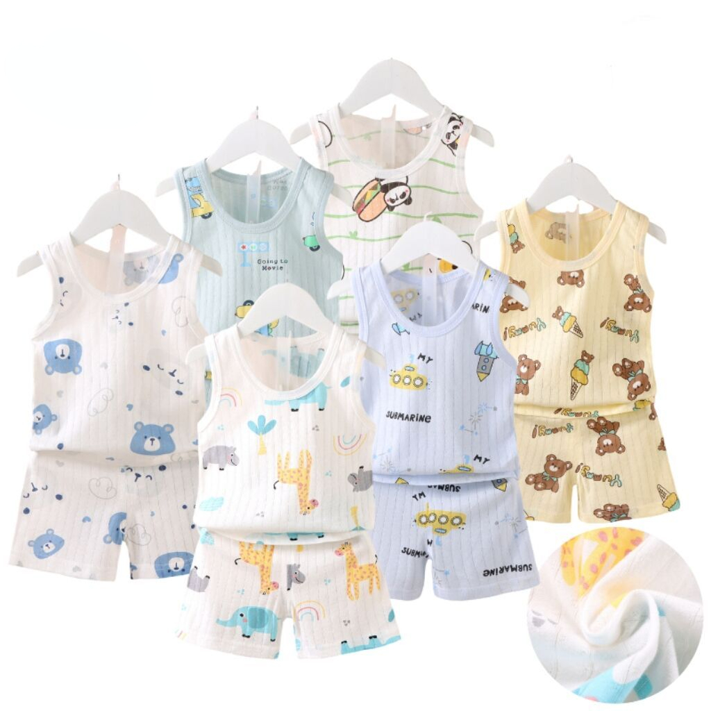 พร้อมส่ง ชุดเสื้อแขนกุด และกางเกงขาสั้น แบบบาง ระบายอากาศได้ดี ลายการ์ตูน สําหรับเด็กผู้ชาย และเด็กผู้หญิง