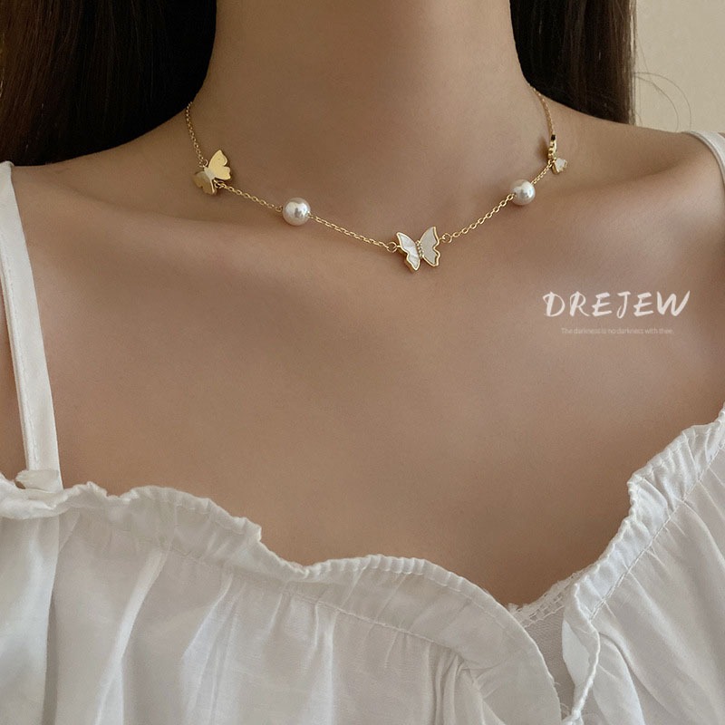 DREJEW สร้อยคอโชคเกอร์ โซ่สั้น ประดับไข่มุก ทอง 18K รูปผีเสื้อ ปรับได้ สไตล์เกาหลี
