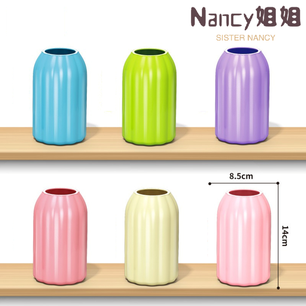 แจกัน สีมาการอง พลาสติก ป้องกันการตก ด้วยดอกไม้บล็อค ของตกแต่งตั้งโต๊ะ <Nancy>
