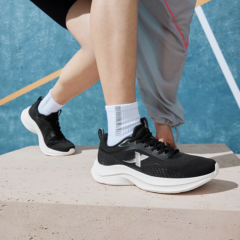 【xtep】Easy run | รองเท้าวิ่งลําลอง ดูดซับแรงกระแทก น้ําหนักเบา ทนทาน สําหรับผู้หญิง — صورة 4