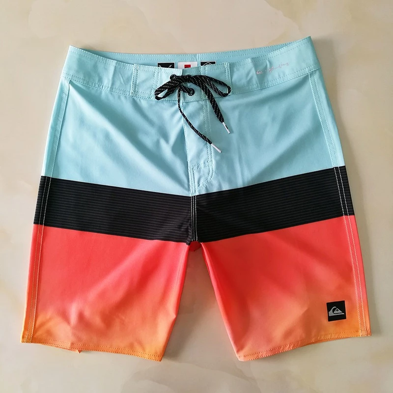 กางเกงขาสั้น Quiksilver ยืดหยุ่น 4 ทิศทาง กันน้ำ แห้งเร็ว สำหรับผู้ชาย