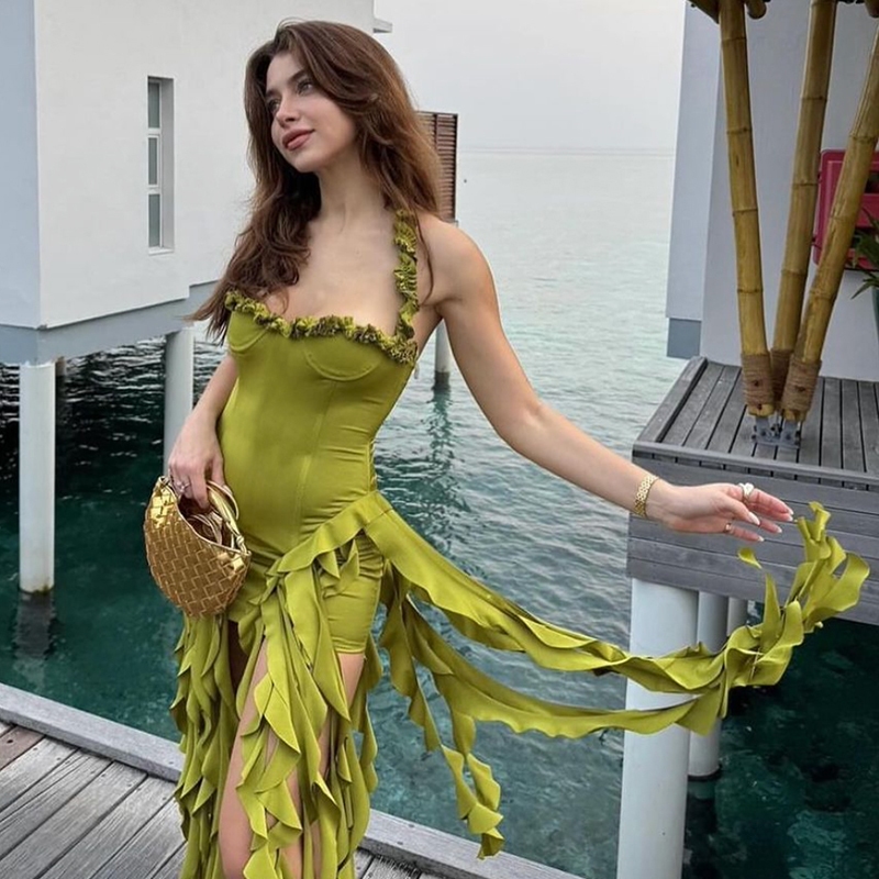 ใหม่ ชุดมินิเดรสลําลอง แขนปิด ทรงแปลก เปิดหลัง แต่งริบบิ้น หรูหรา แฟชั่นฤดูร้อน สไตล์สตรีท 2024