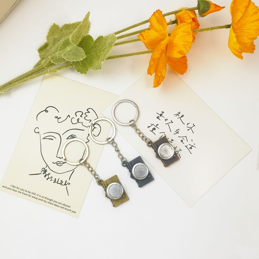 พวงกุญแจโลหะ รูปกล้อง สีบรอนซ์ สไตล์วินเทจ สําหรับผู้หญิง