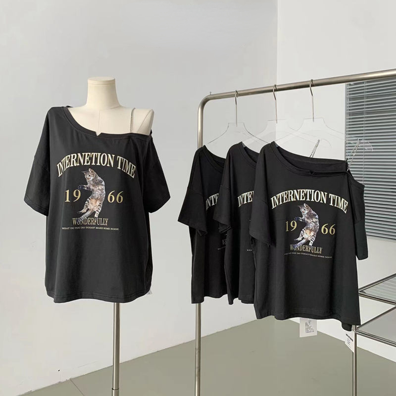 【Tshirt Oversize】เสื้อยืดแขนสั้น เปิดไหล่ ทรงหลวม ขนาดใหญ่ 150 กก. สําหรับผู้หญิง