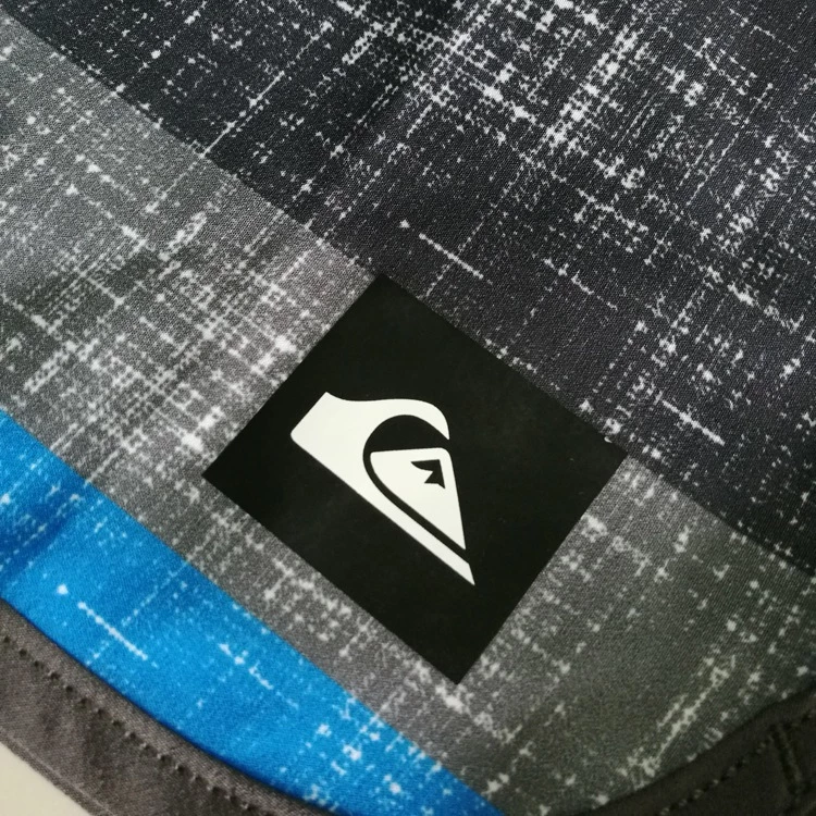 Quiksilver กางเกงขาสั้นยืดหยุ่น 4 ทิศทาง กันน้ำแห้งเร็ว สำหรับผู้ชาย thumbnail 7