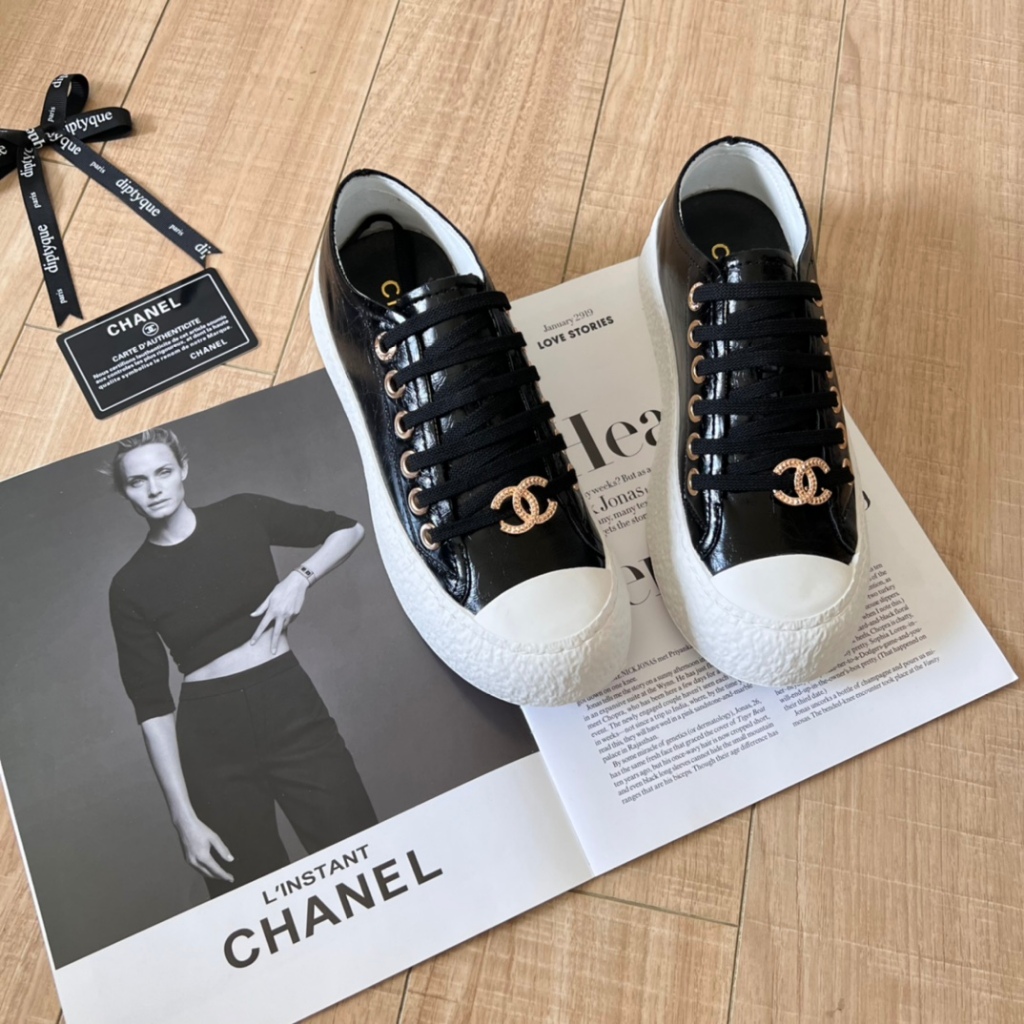 Chanel ใหม่ รองเท้าผ้าใบลําลอง ส้นหนา ส้นหนา เข้ากับทุกการแต่งกาย สําหรับสตรี เหมาะกับการเล่นบิสกิต 2024