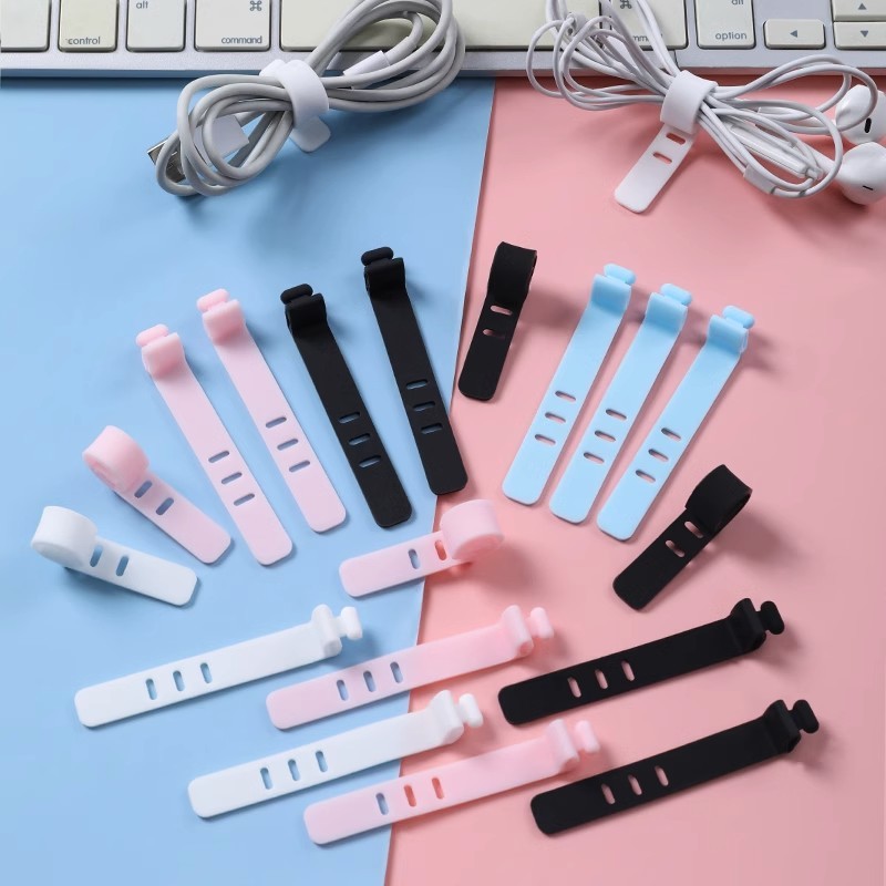 สายจัดระเบียบ 4รู ชนิดซิลิโคน สำหรับเก็บหูฟัง USB สายข้อมูล เมาส์ คีย์บอร์ด
