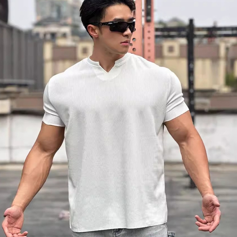เสื้อเชิ้ตแขนสั้นลําลอง คอวี ทรงหลวม ลายทาง สวมใส่สบาย แฟชั่นสําหรับผู้ชาย