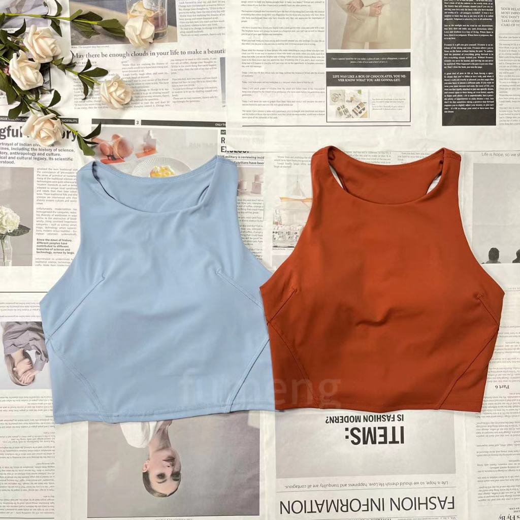เสื้อกั๊กกีฬากันลื่นคอสูงใหม่พร้อมแผ่นรองหน้าอกชุดโยคะยืดหยุ่นสูงรัดรูป