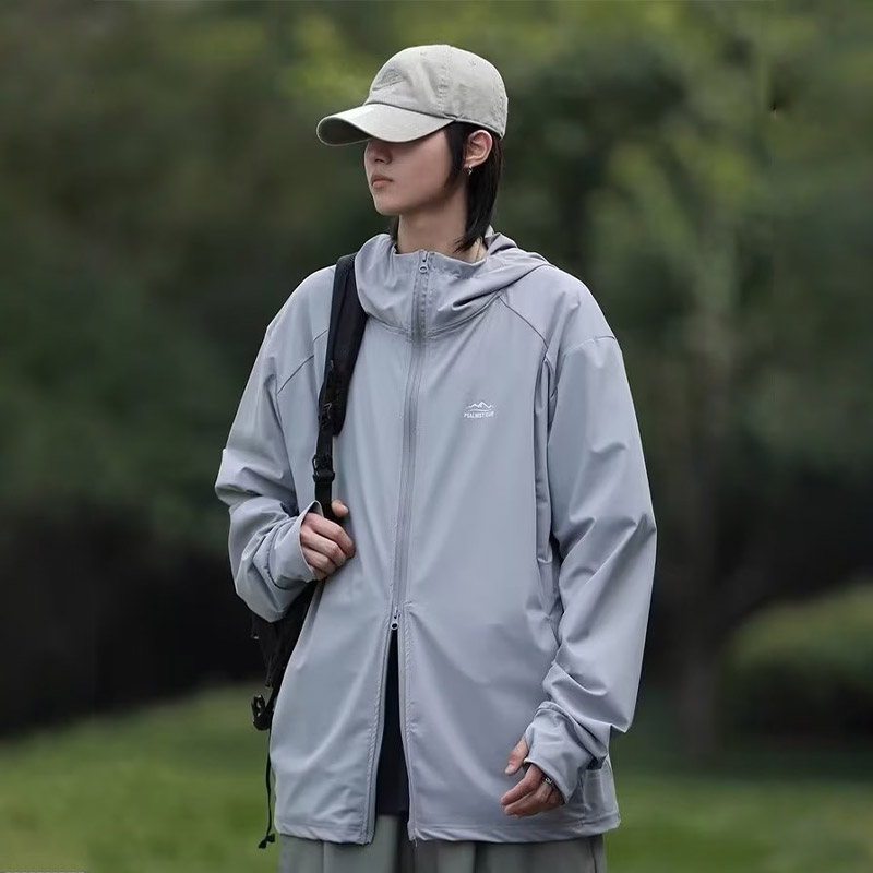 เสื้อแจ็กเก็ตกันแดด มีฮู้ด น้ําหนักเบา ป้องกันรังสียูวี สไตล์ญี่ปุ่น สําหรับผู้ชาย และผู้หญิง