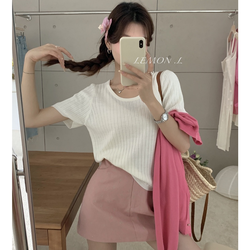 NZN เวอร์ชั่นเกาหลีของสีทึบบางย่อหน้าสั้นๆด้านบนฤดูร้อนสบายๆบางแขนสั้นถักเสื้อยืดหญิง