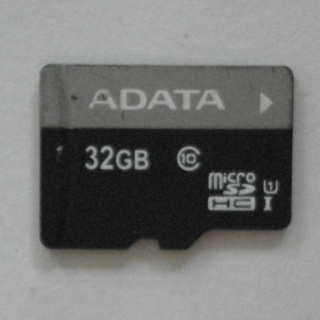 Adata (ADATA) การ์ดหน่วยความจํา Micro SDHC TF 32GB class10