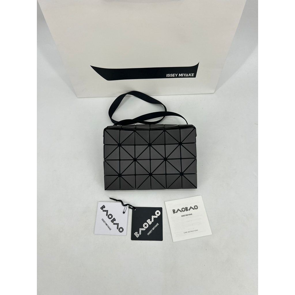 Issey Miyake ตุลาคม New Style Matte Frosted Box Bag Pillow Bag Shoulder Bag