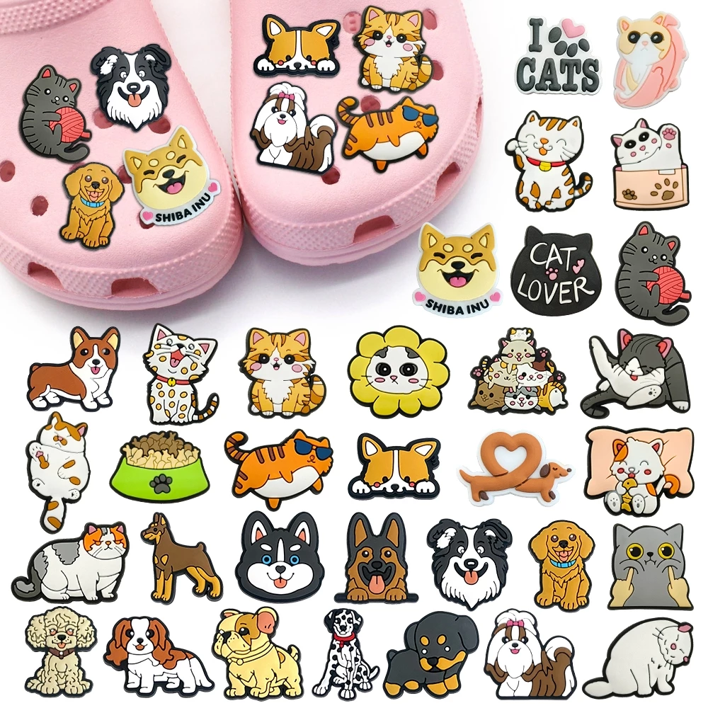 การ์ตูนน่ารัก สัตว์เลี้ยงแมวและสุนัข charms แบบDIY สำหรับ ประดับรองเท้า และเป็นของขวัญสำหรับเด็ก