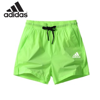 กางเกงขาสั้นผู้ชาย 2026 ฤดูร้อนใหม่น้ําแข็งหลายสีสามจุดกางเก…