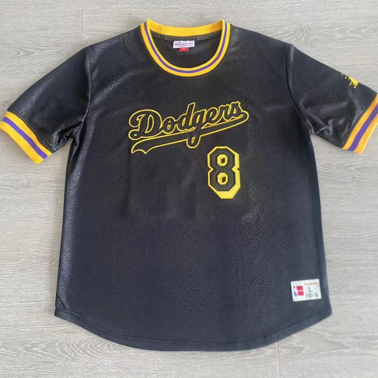 ประณีตเย็บปักถักร้อย Jersey Mens LosAngelesDodgers Kobe Bryant สีดําไม้เนื้อแข็ง Classics แขนสั้น Je
