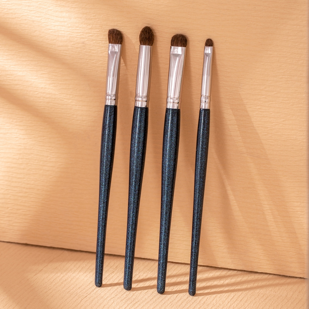 Ovw 4pcs Pony Hair แปรงแต ่ งหน ้ าชุด Eye Shader แปรงผสมเครื ่ องสําอางค ์ เครื ่ องมือ ZH00026
