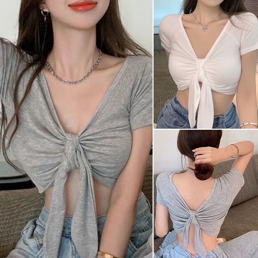 Betty house พร้อมส่ง เสื้อยืดแขนสั้นสีขาว เสื้อครอปสำหรับผู้หญิง ดีไซน์โบว์บริเวณหน้าอก ครอปสีขาวเซ็กซี่