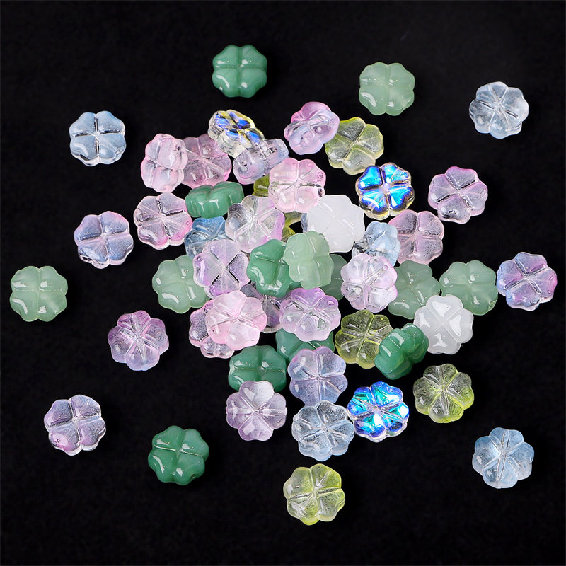 10 * 10 มม . 20 ชิ ้ น/bag แก ้ วเยลลี ่ สี Lucky Clover สามารถทําเป ็ นเครื ่ องประดับเพื ่ อมอบให ้ เพื ่ อนครอบครัวและคนรัก Ones