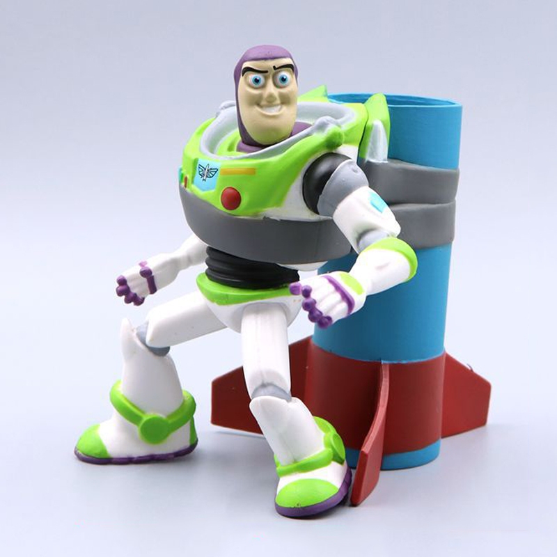 11 ซม.Toy Story Buzz Lightyear Alien การ ์ ตูน Action Figure Collection เด ็ กของขวัญวันเกิดผู ้ ถือปากกายืนตารางเครื ่ องประดับ PVC รุ ่ นตุ ๊ กตาของเล ่ น