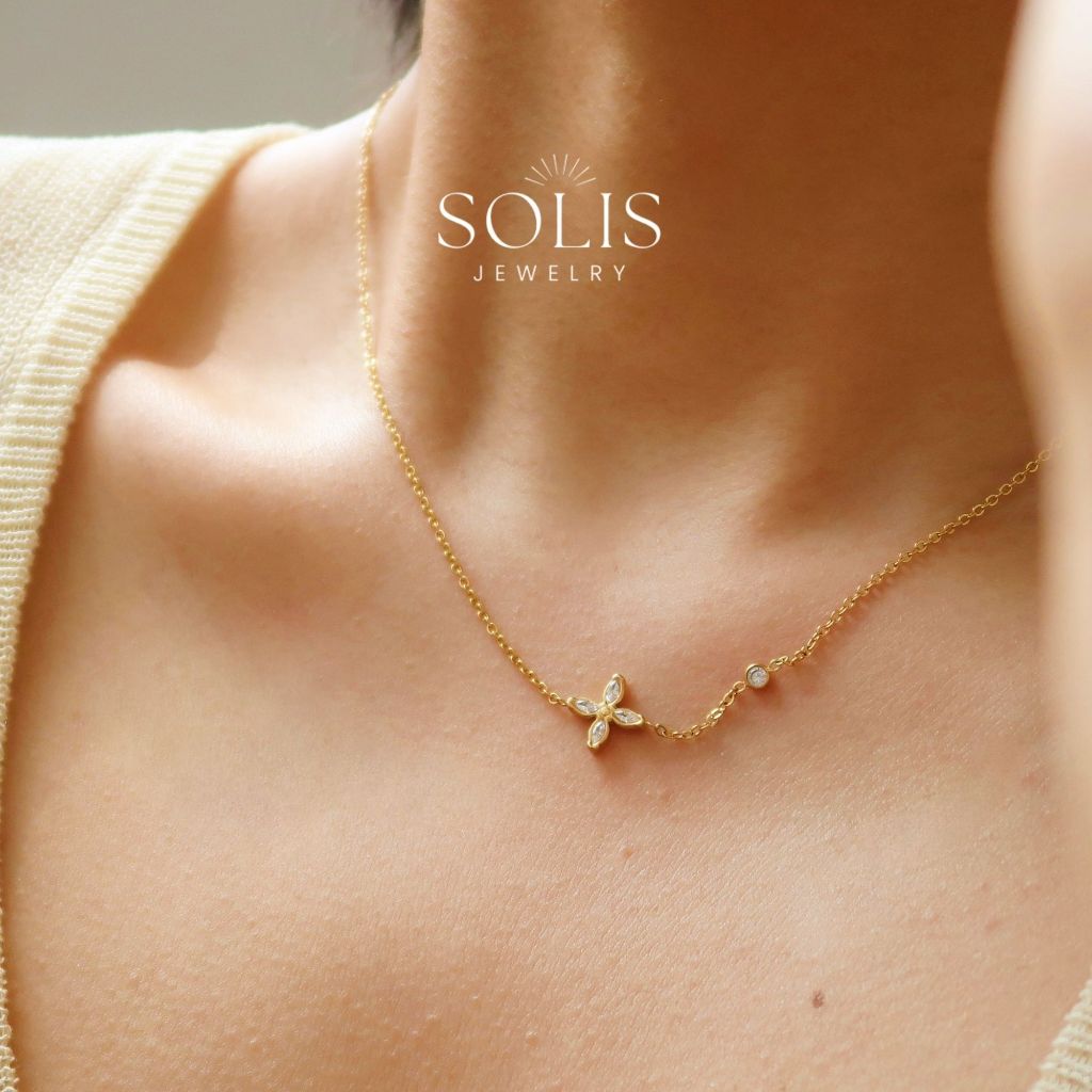 Dainty สร้อยคอจี้ดอกไม้ • เครื่องประดับไร้สารกันน้ํา • สร้อยคอสําหรับผู้หญิง NL239