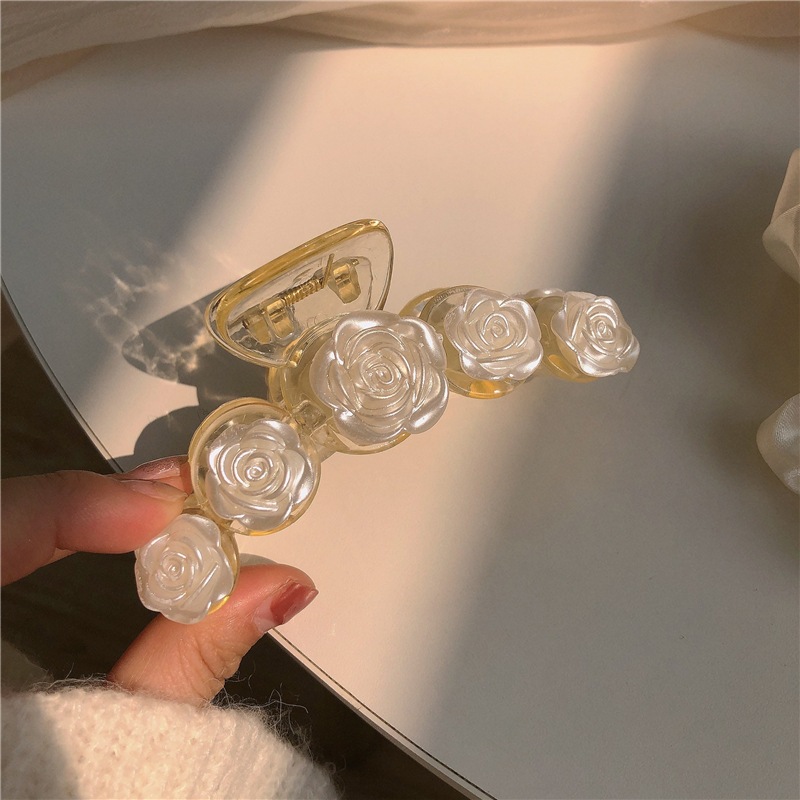 คลิปฉลามขนาดใหญ ่ French Haute White Camellia กิ ๊ บติดผม