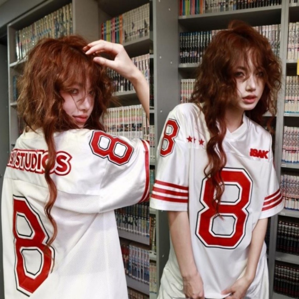 ผู้ชายและผู้หญิงกีฬาสไตล์กว้างคอวีเสื้อยืด-ฉบับที่8เสื้อฟุตบอล โอ เวอร์ไซส์ หลวมย์สาว สตรีทแวร์