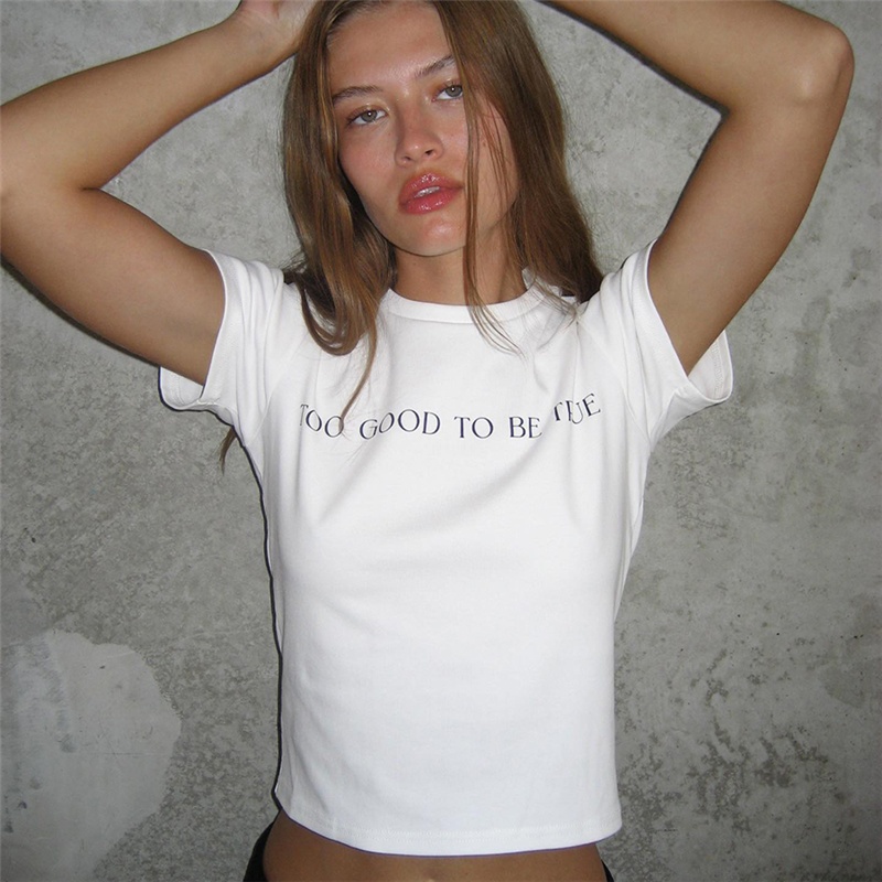แปลก ทัส สบายๆผ่อนคลายเสื้อยืดคอกลมแขนสั้นจดหมายผอมสะดือสัมผัสอเนกประสงค์ฤดูร้อนบรรยากาศถนนสไตล์บรรยากาศอาวุโสแฟชั่นร้อนเจี๊ยบเลดี้2024ใ