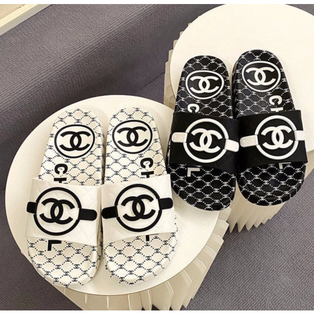 (36-43] รองเท้าสตรีเทรนด์ / รองเท้าผู้ชายฤดูร้อนใหม่ (Chanel ในร่มรองเท้าแตะกันลื่น