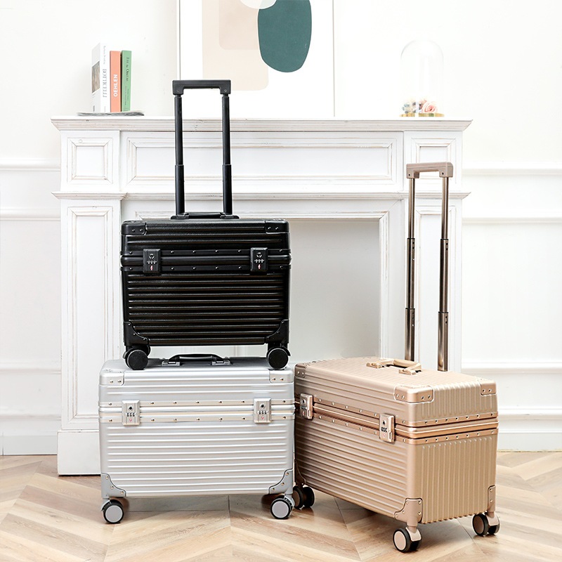Travelcul 18/20 นิ้วกรอบอลูมิเนียมกระเป๋าเดินทาง TSA ล็อคกล้องแต่งหน้ากล่องเทคโนโลยีเยอรมัน Scratch Proof กระเป๋าเดินทาง