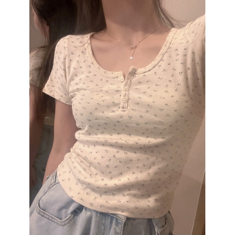ใหม่ เสื้อยืด แขนสั้น ลายดอกไม้ หวานแหวว สลิมฟิต แฟชั่นฤดูร้อน สําหรับผู้หญิง 240326
