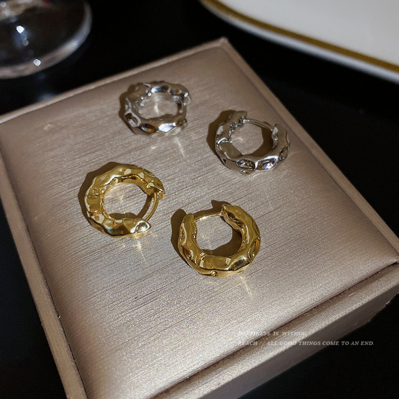 แฟชั ่ นต ่ างหูแหวนโลหะ Simple Retro High-End เครื ่ องประดับ