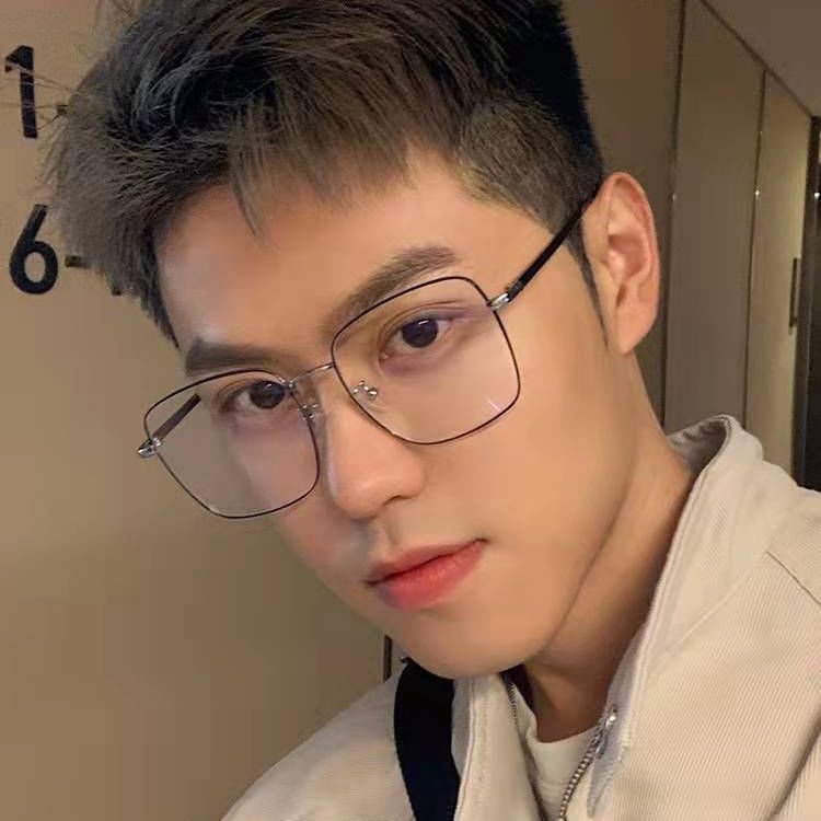 แว่นสายตาสั้น ออกแดดเปลี่ยนสี แว่นกรองแสง ป้องกันรังสี เลนส์ออโต้ แว่นตาแฟชั่น ผู้ชาย ผู้หญิง 0 ถึง -400 ปรับแสงอัตโนมัติ เลนส์จะเปลี่ยนเป็นสีเทาโดยอัตโนมัติภายใน 5 วินาที ช่วยป้องกันรังสีอัลตราไวโอเลตได้อย่างมีประสิทธิภาพ - รูปที่ 4