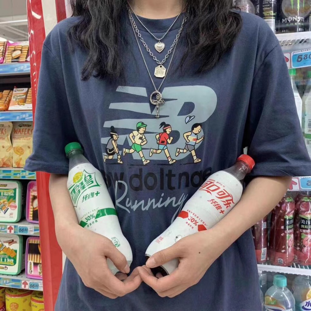 เสื้อยืดลามซ์ใหม่สําหรับผู้ชายและผู้หญิง,หลวมและอินเทรนด์แบรนด์แขนสั้นผ้าฝ้ายแท้คอกลมคู่ด้านบน