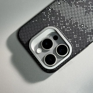 Sanptoch สําหรับ Magneti ที่มองไม่เห็นเคสโทรศัพท์สําหรับ iPhone 16 15 14 13 Pro Max Pixel คาร์บอนไฟเบอร์กันกระแทก Hard Cover สําหรับ iPhone 16 Pro Max Matte ผิวป้องกัน