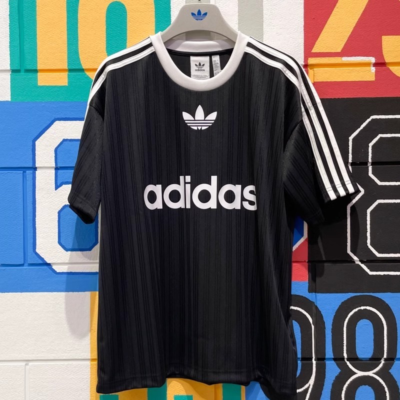 Adidas IU2341 แขนสั ้ นผ ้ าไหมน ้ ําแข ็ งผู ้ ชาย