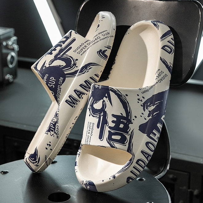 รองเท้าแตะ Mens Home Anti-slip เวอร์ชั่นเกาหลีแฟชั่นสวมใส่ด้านนอกหนา soled San