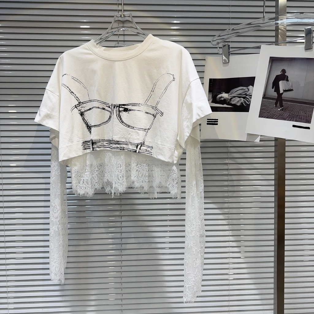 2024 ฤดูร้อนสไตล์ใหม่การ์ตูนพิมพ์แขนสั้น + แขนยาวลูกไม้เสื้อยืดผู้หญิง สูท