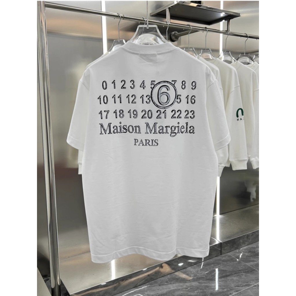 Maison Margiela Line Digital Logo เสื้อยืดแขนสั้นลําลองสําหรับบุรุษและสตรี