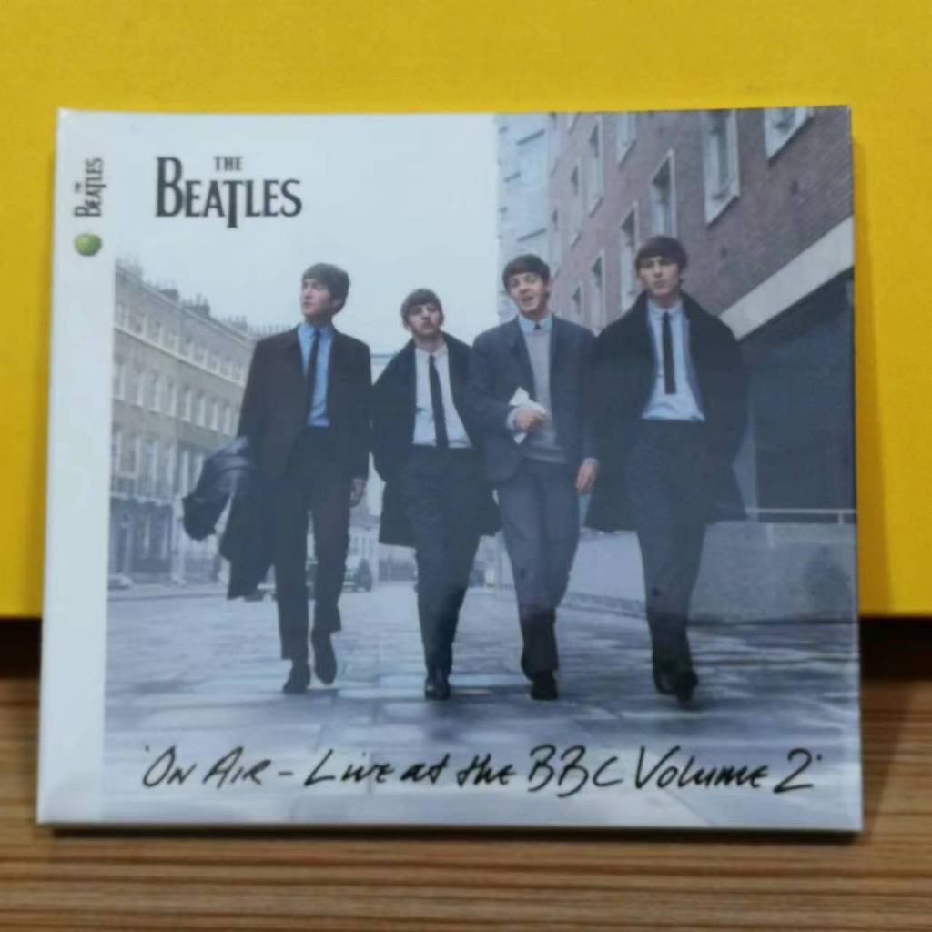 X035:The Beatles--On Air -Live At The BBC เล่ม 2 / ปิดผนึกใหม่เอี่ยม !
