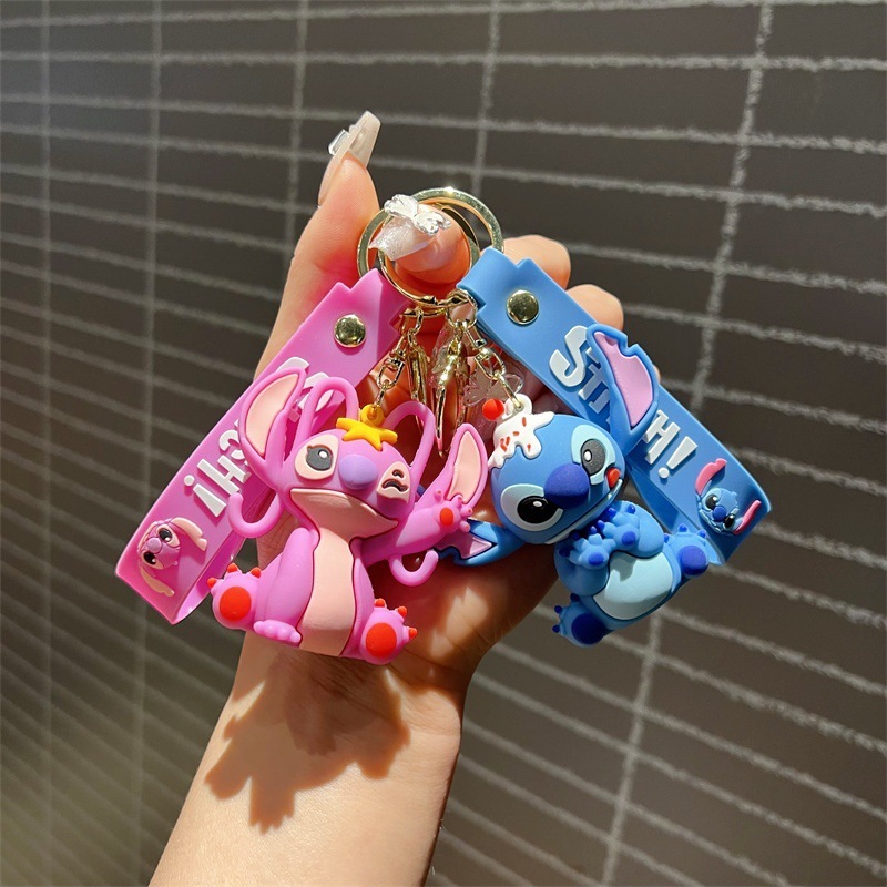 ใหม่อะนิเมะStitchคู่พวงกุญแจLiloและStitchรถกระเป๋าถืออุปกรณ์เสริมAngelอะนิเมะพวงกุญแจคริสต์มาสวันเกิดของเล่น