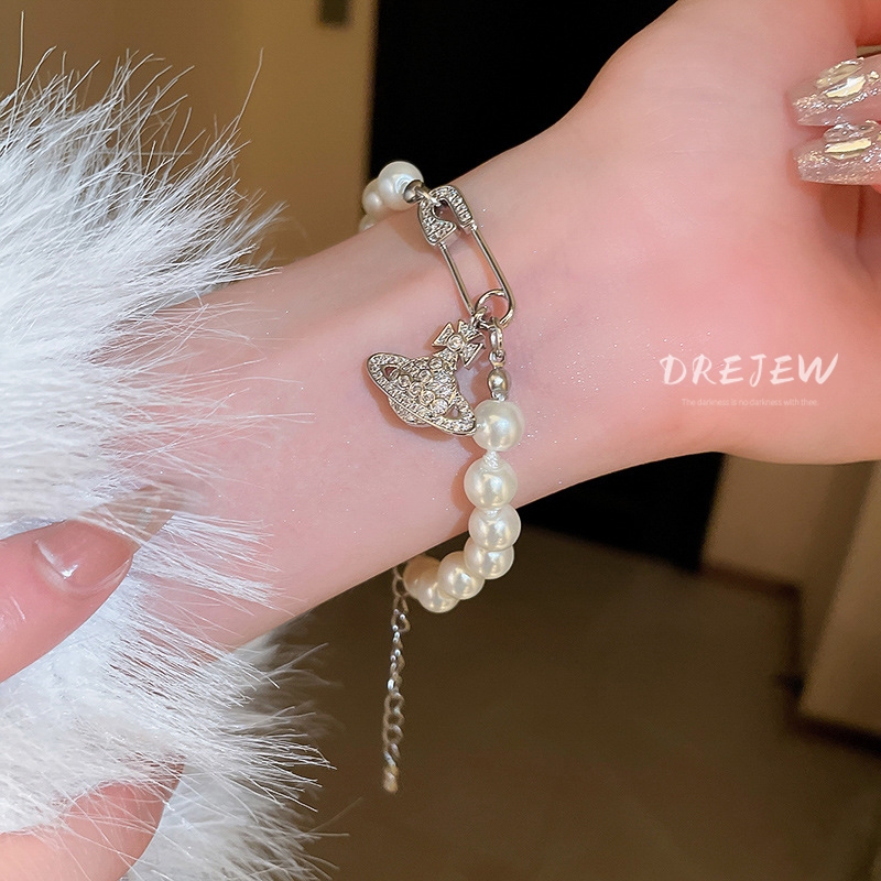 DREJEW เดรช ดาวเคราะห์เพทายขาสร้อยข้อมือมุกฝรั่งเศสแสงหรูหราสร้อยข้อมือระดับไฮเอนด์สร้างสรรค์สไตล์เดียวกันเครื่องประดับมือส