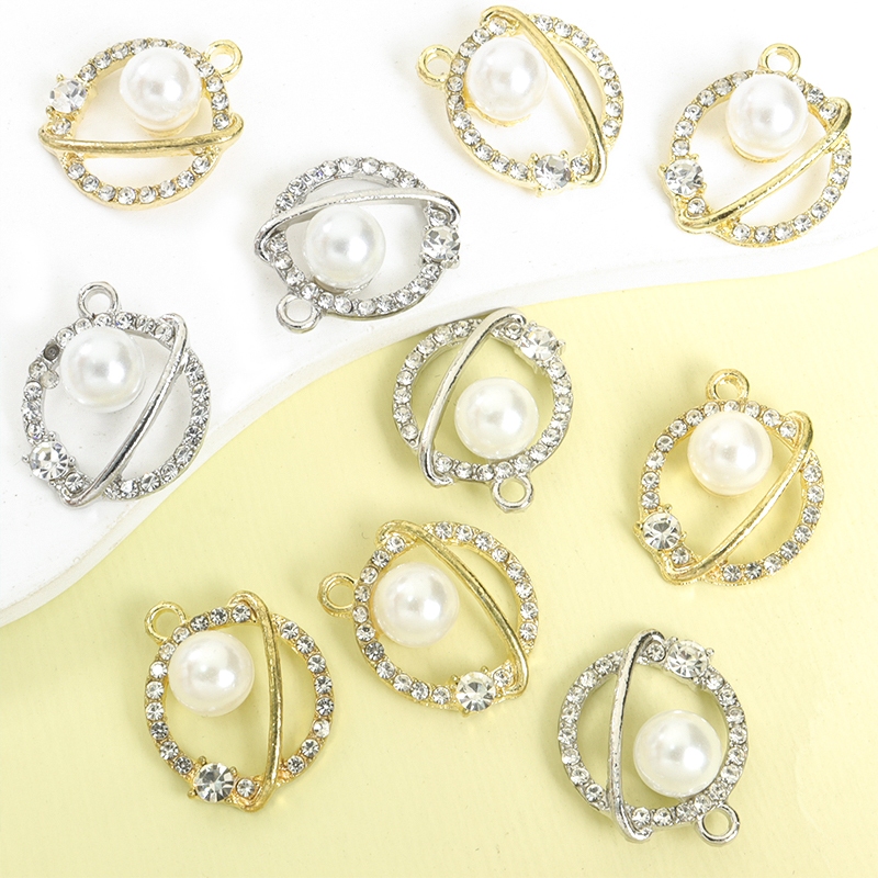 10pcs ins สไตล์ Universe Planet Star Charms เงา Rhinestones & Pearl Decor แฟชั่นและประณีตเครื่องประดับสร้อยคอต่างหู DIY อุปกรณ์เสริมสําหรับสวมใส่ทุกวันและ Glamorous ปาร์ตี้